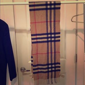 Authentic Burberry scarf cashmere